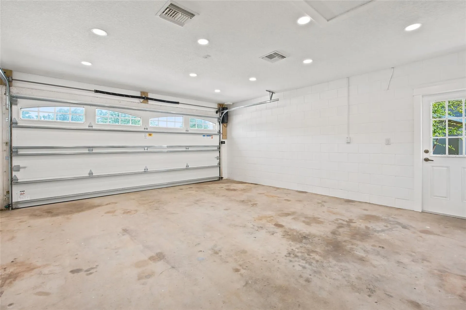 21 Oak Court Eustis FL 32726