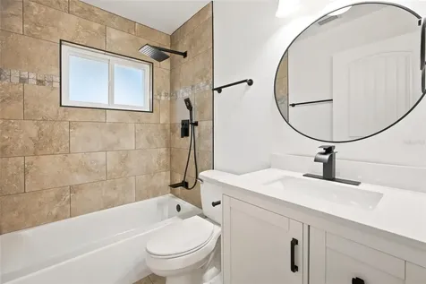 21 Oak Court Eustis FL 32726