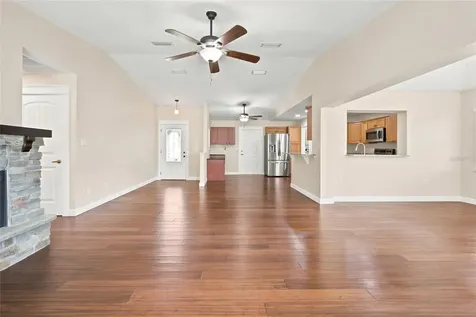 21 Oak Court Eustis FL 32726
