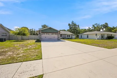 21 Oak Court Eustis FL 32726
