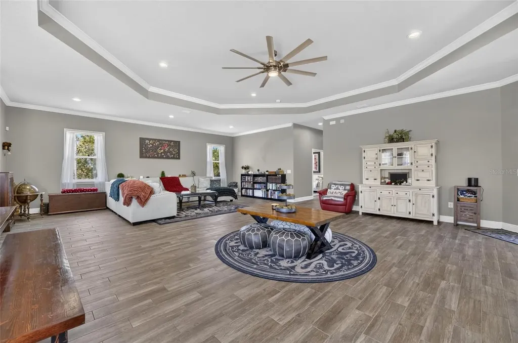 3016 Smilodon Trail Ruskin FL 33570