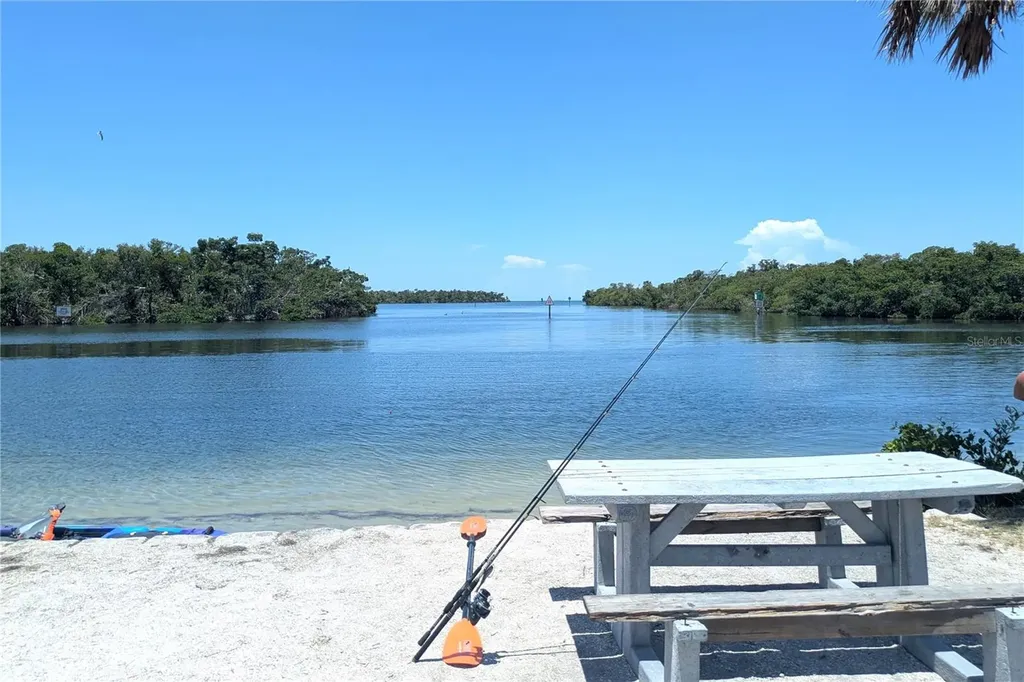 3016 Smilodon Trail Ruskin FL 33570