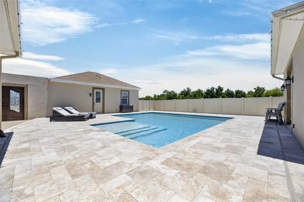 3016 Smilodon Trail Ruskin FL 33570