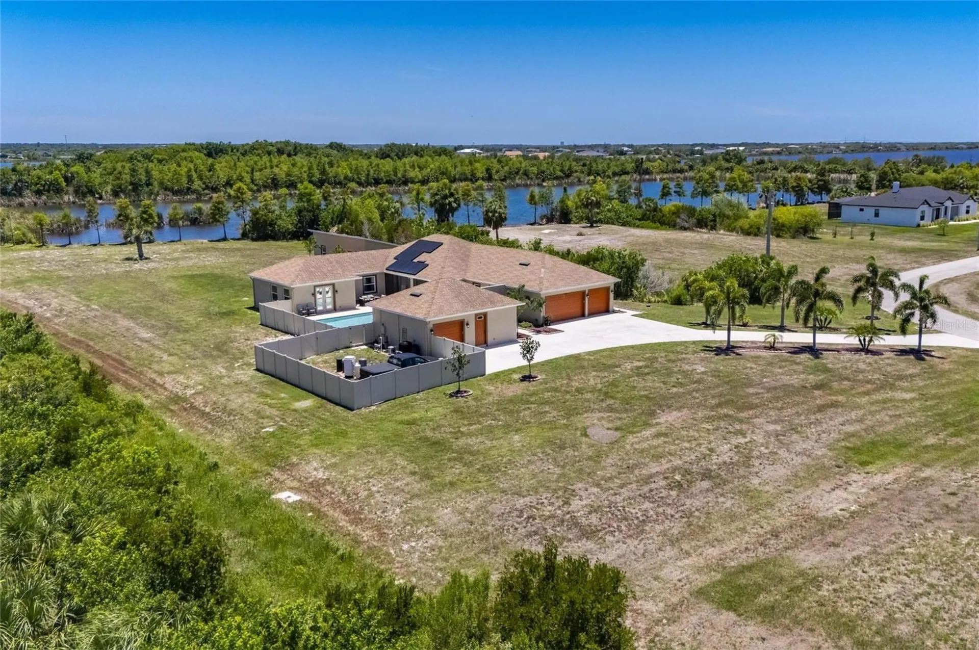 3016 Smilodon Trail Ruskin FL 33570