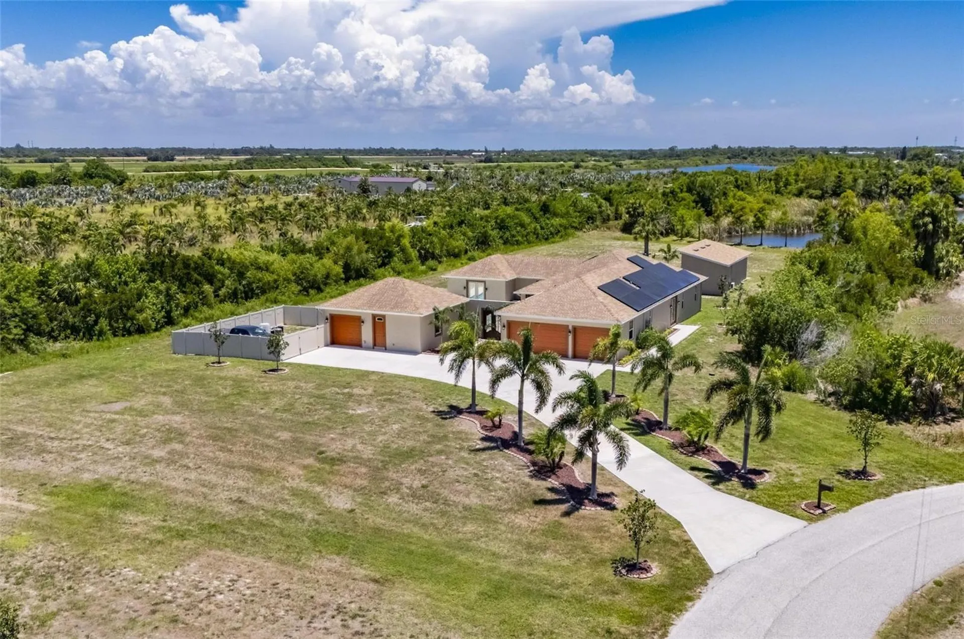 3016 Smilodon Trail Ruskin FL 33570