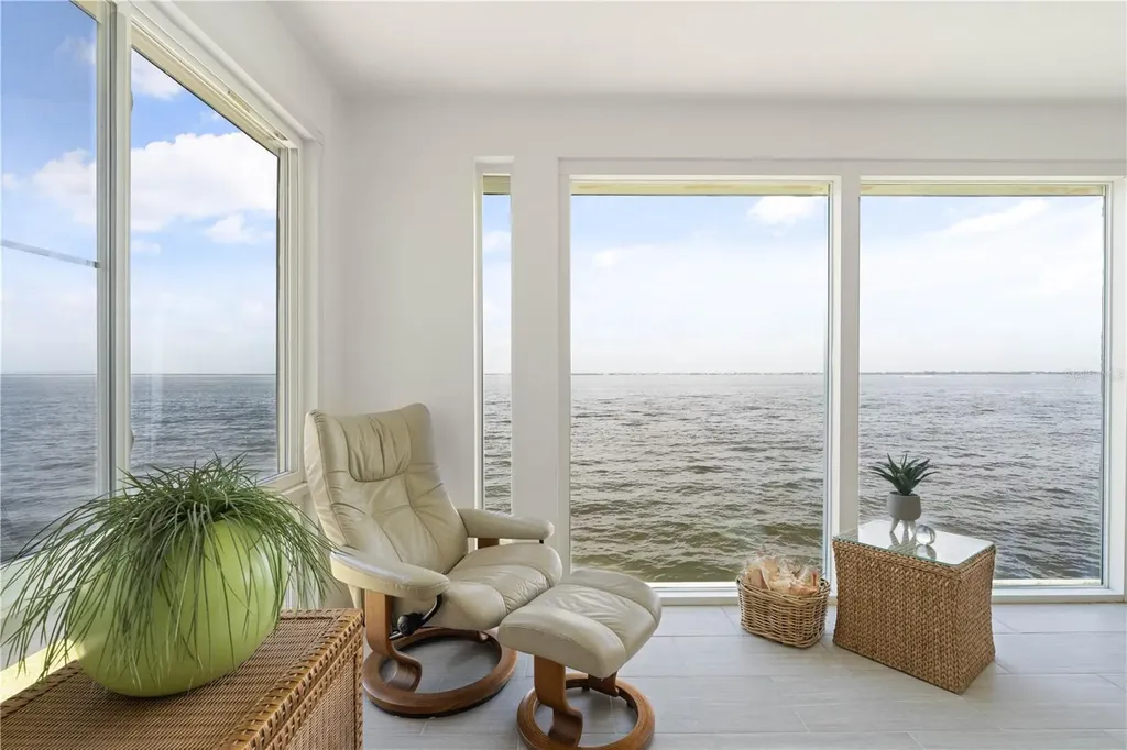 1 Colony Point Drive Punta Gorda FL 33950