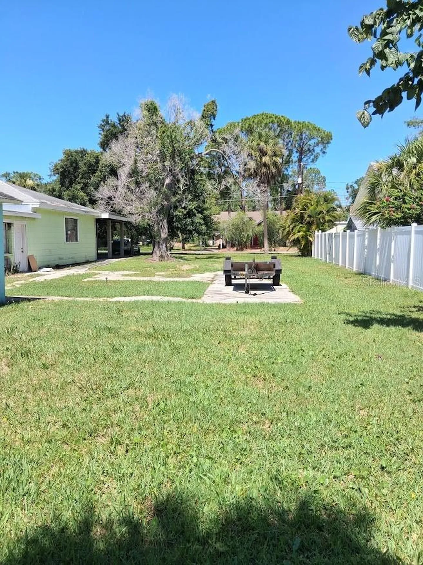 Banana Street Tarpon Springs FL 34689