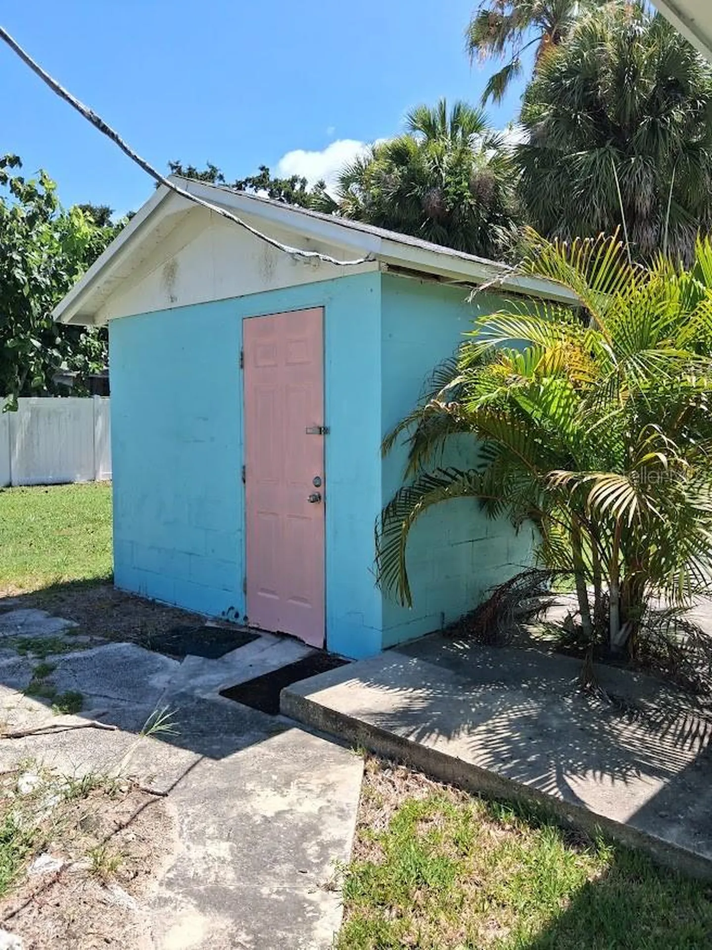 Banana Street Tarpon Springs FL 34689