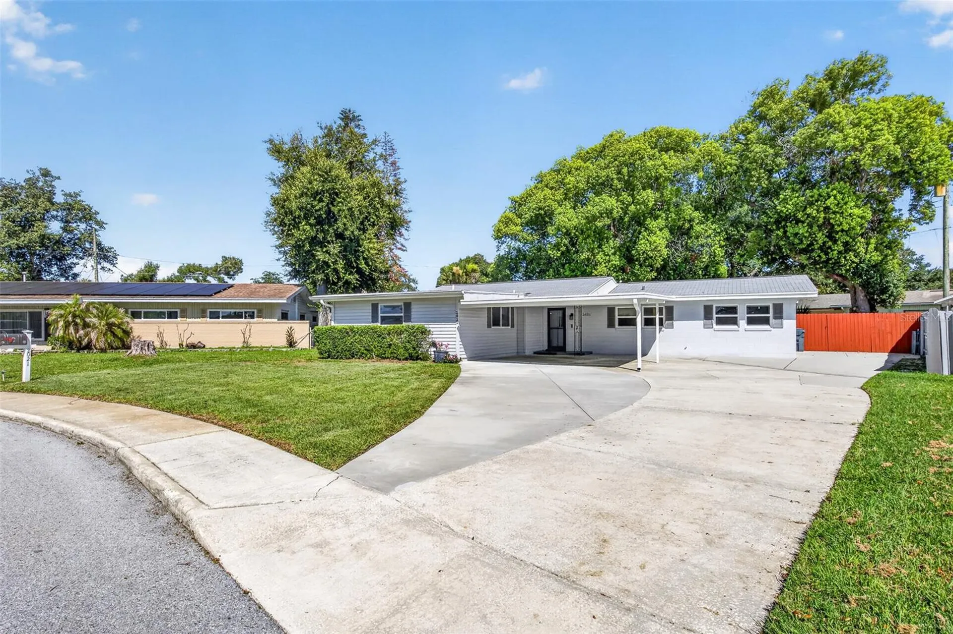 2021 Oliver Place Winter Haven FL 33881