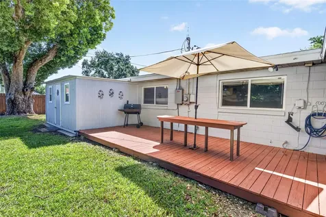 2021 Oliver Place Winter Haven FL 33881