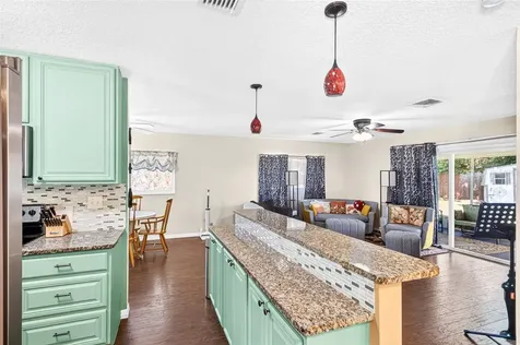 2021 Oliver Place Winter Haven FL 33881