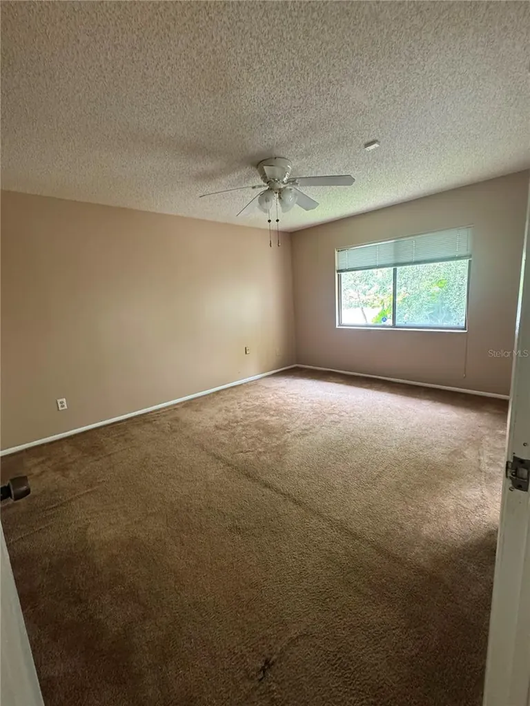 5359 Vineland Road Orlando FL 32811