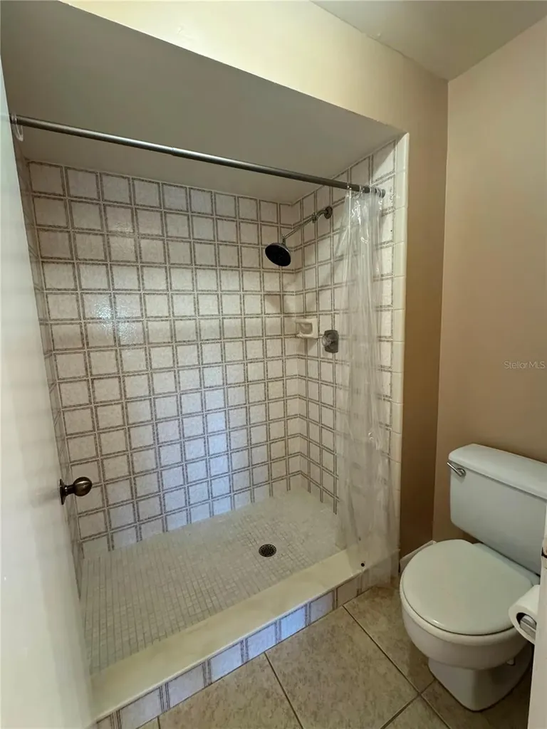 5359 Vineland Road Orlando FL 32811