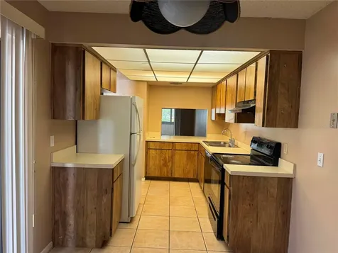 5359 Vineland Road Orlando FL 32811