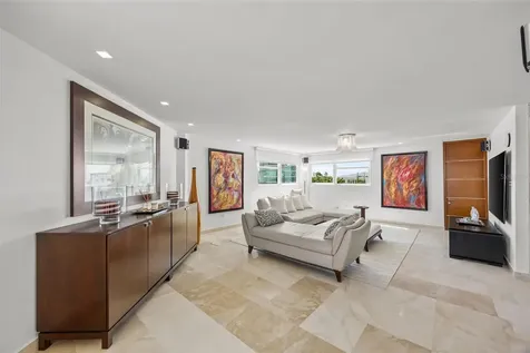 10 Rosa Isla Verde Carolina PR 00979