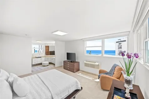 10 Rosa Isla Verde Carolina PR 00979