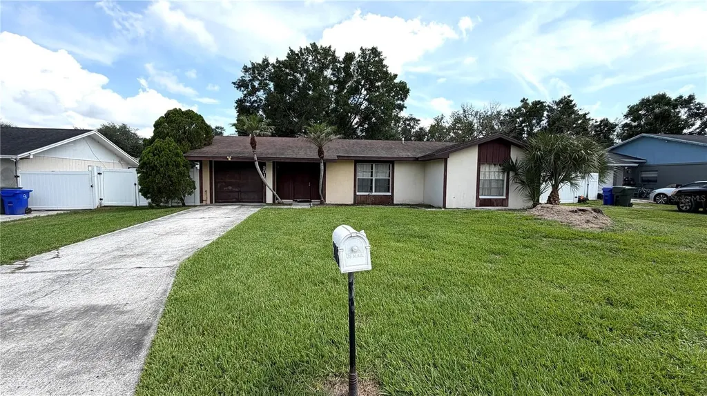 2016 Woodbridge Lane Lakeland FL 33813