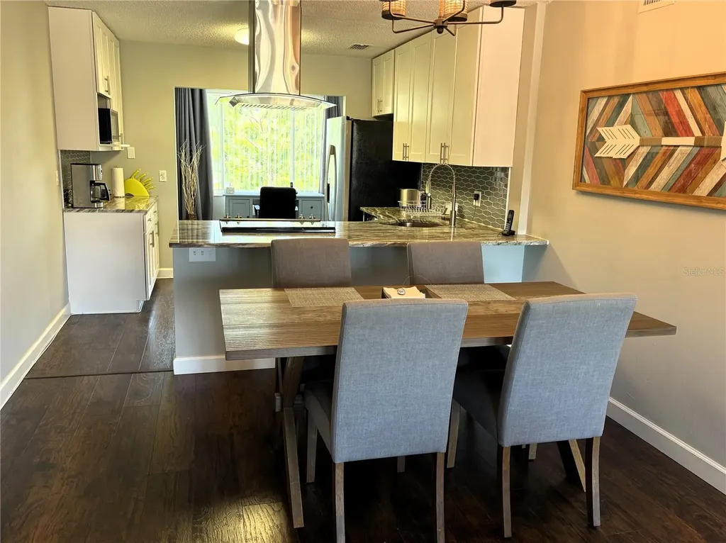 2456 Ecuadorian Way Clearwater FL 33763