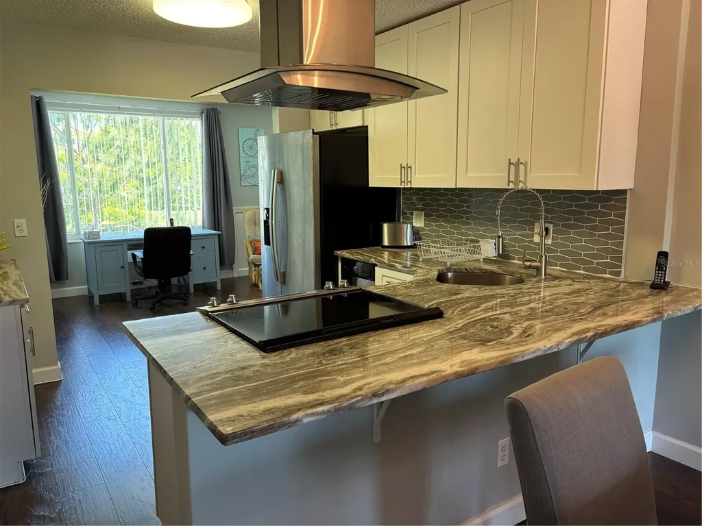 2456 Ecuadorian Way Clearwater FL 33763