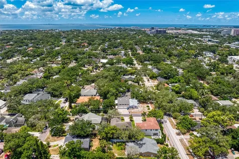 404 S Clark Avenue Tampa FL 33609