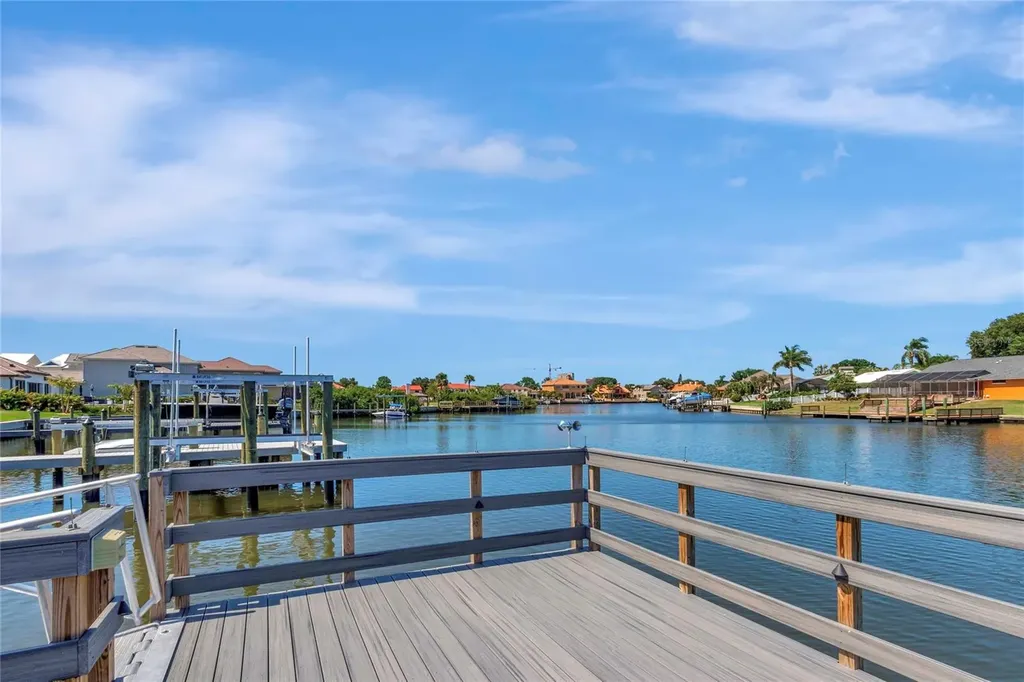4063 Rocky Shores Drive Tampa FL 33634
