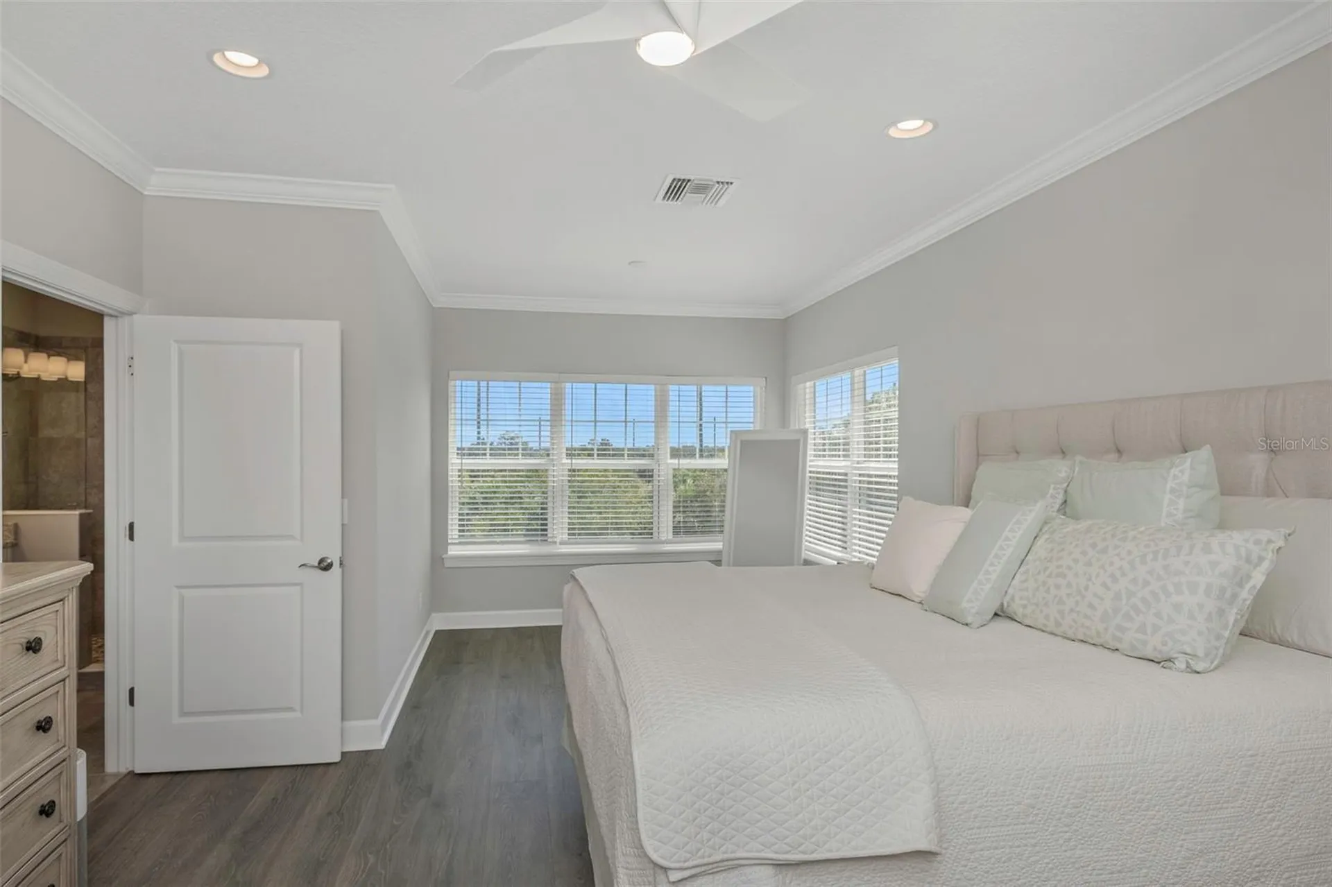 4063 Rocky Shores Drive Tampa FL 33634