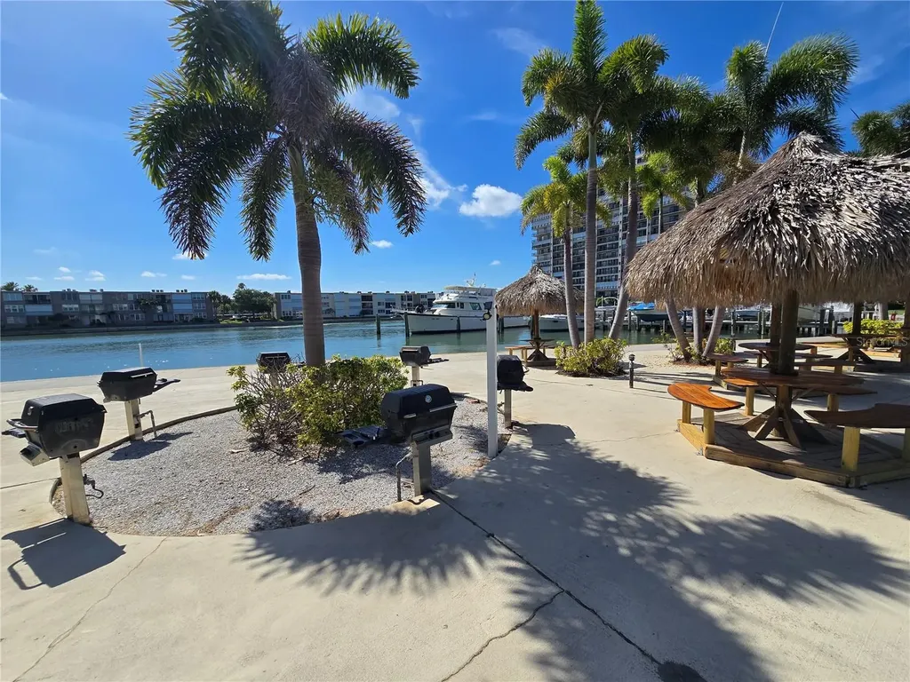 7600 Sun Island Drive S South Pasadena FL 33707