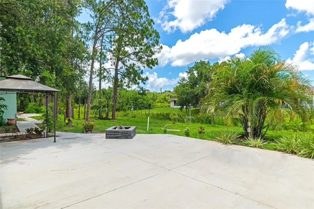 4819 Wecoma Avenue North Port FL 34287