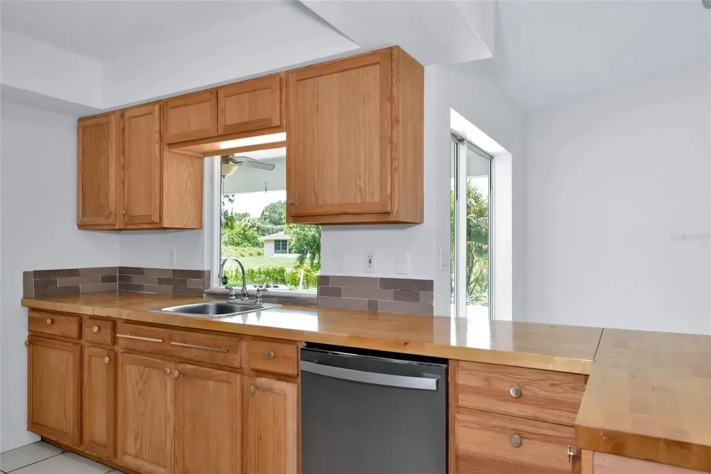 4819 Wecoma Avenue North Port FL 34287