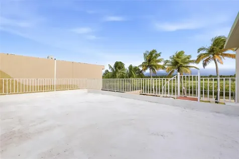 610 Calle Vistamar Rio Grande PR 00745