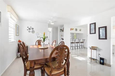 610 Calle Vistamar Rio Grande PR 00745