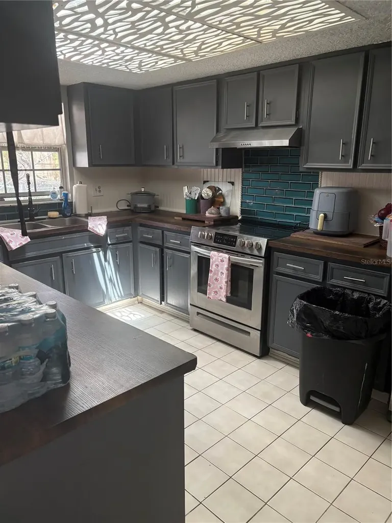 94 Glass Court Port Orange FL 32129