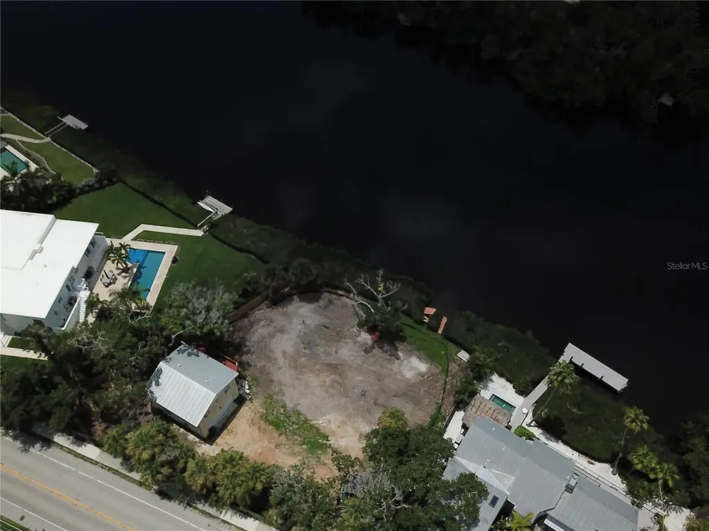7820 Midnight Pass Sarasota FL 34242