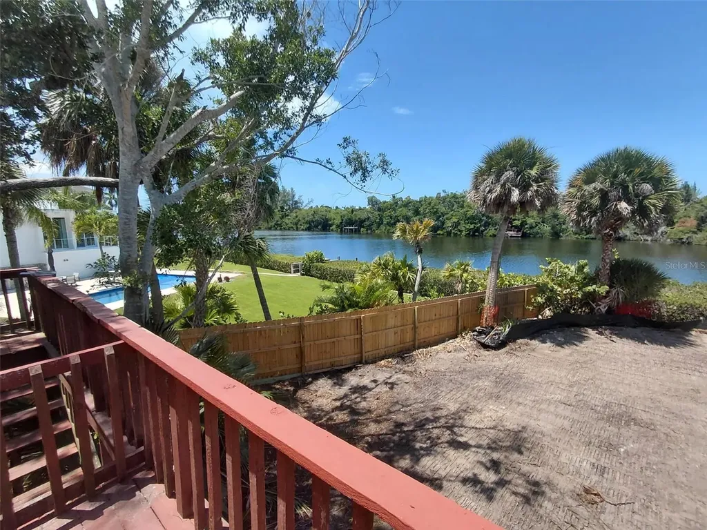7820 Midnight Pass Sarasota FL 34242