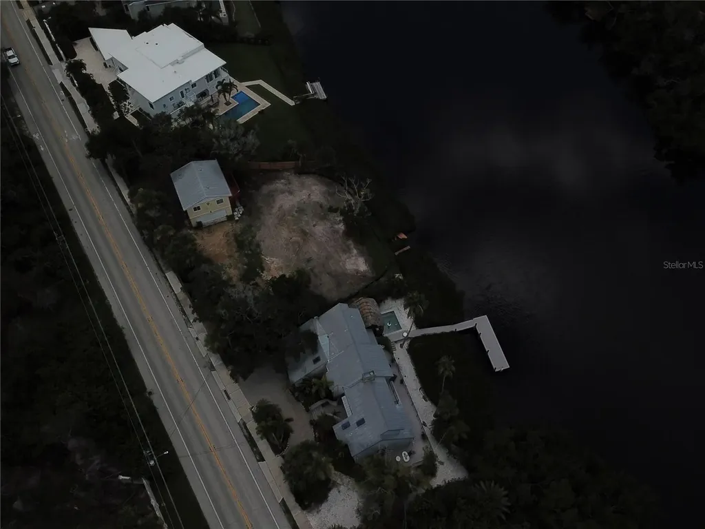 7820 Midnight Pass Sarasota FL 34242