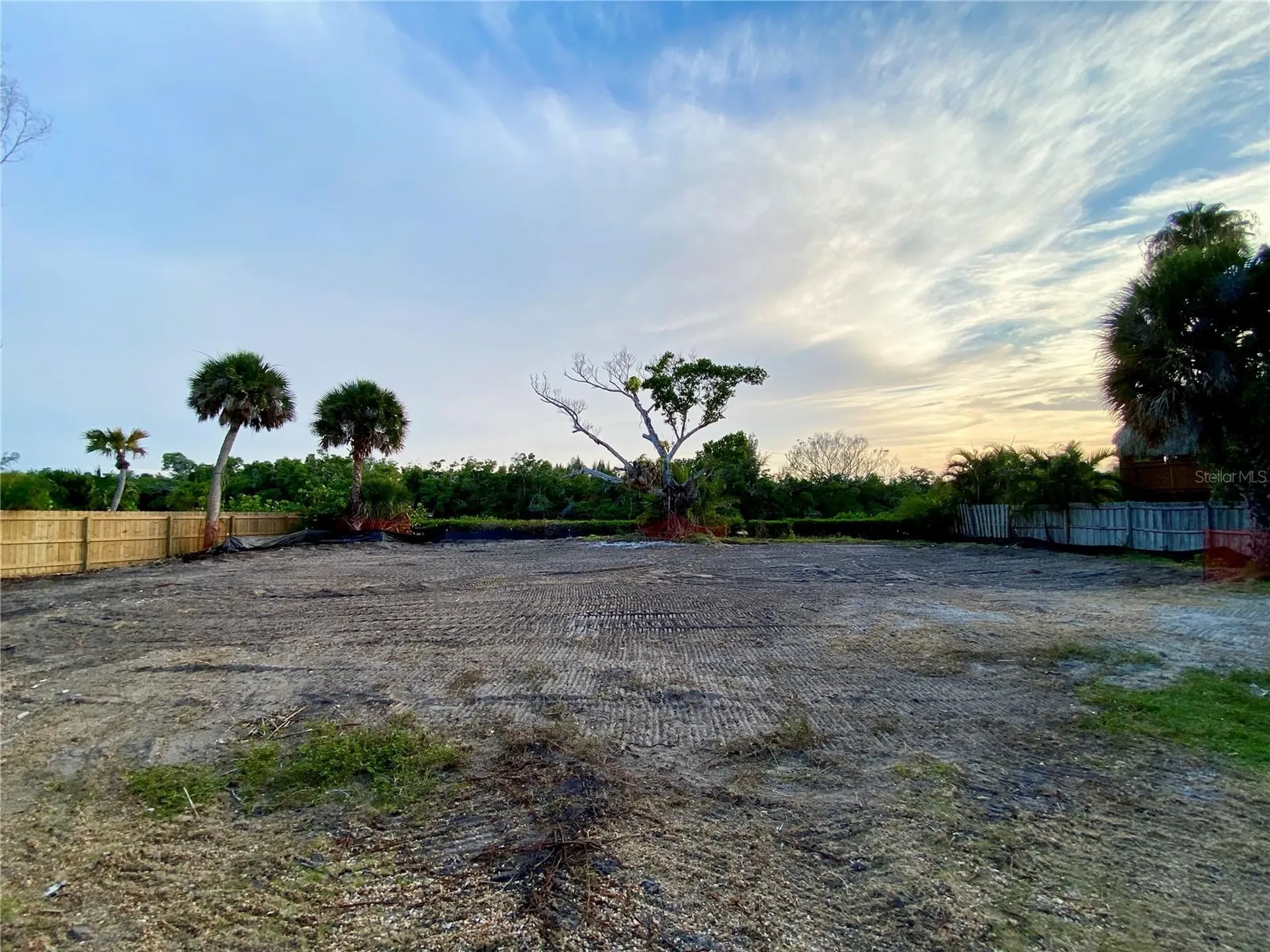 7820 Midnight Pass Sarasota FL 34242