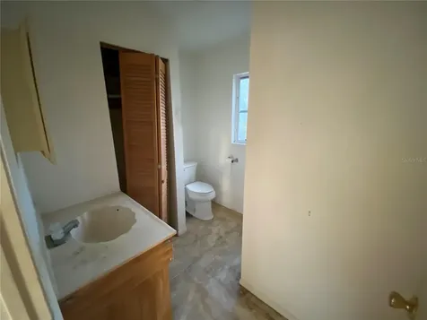 7820 Midnight Pass Sarasota FL 34242