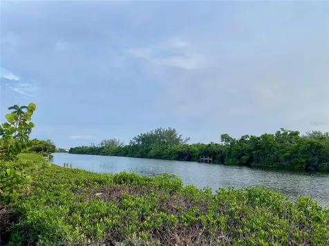 7820 Midnight Pass Sarasota FL 34242