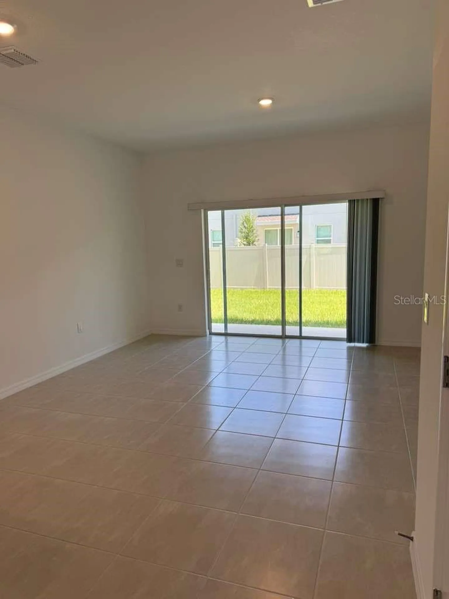 2848 Skyline Loop Kissimmee FL 34758