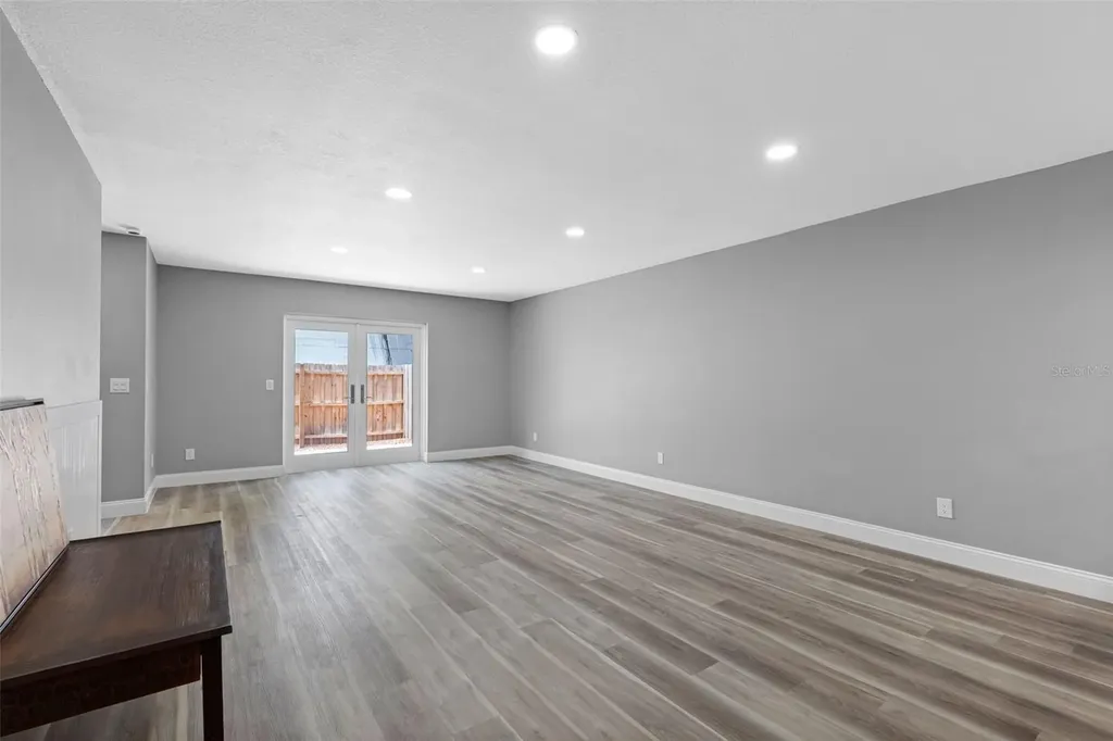 3420 S Carter Street Tampa FL 33629