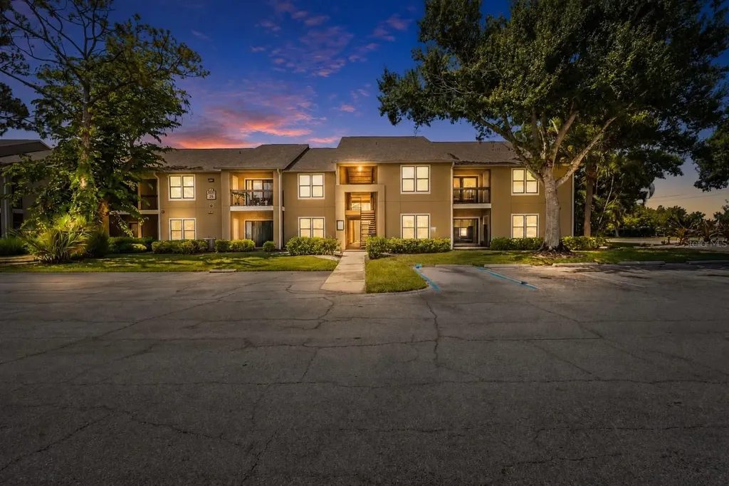 4057 Crockers Lake Boulevard Sarasota FL 34238