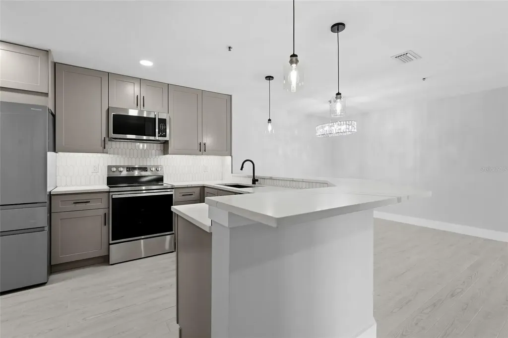 4057 Crockers Lake Boulevard Sarasota FL 34238