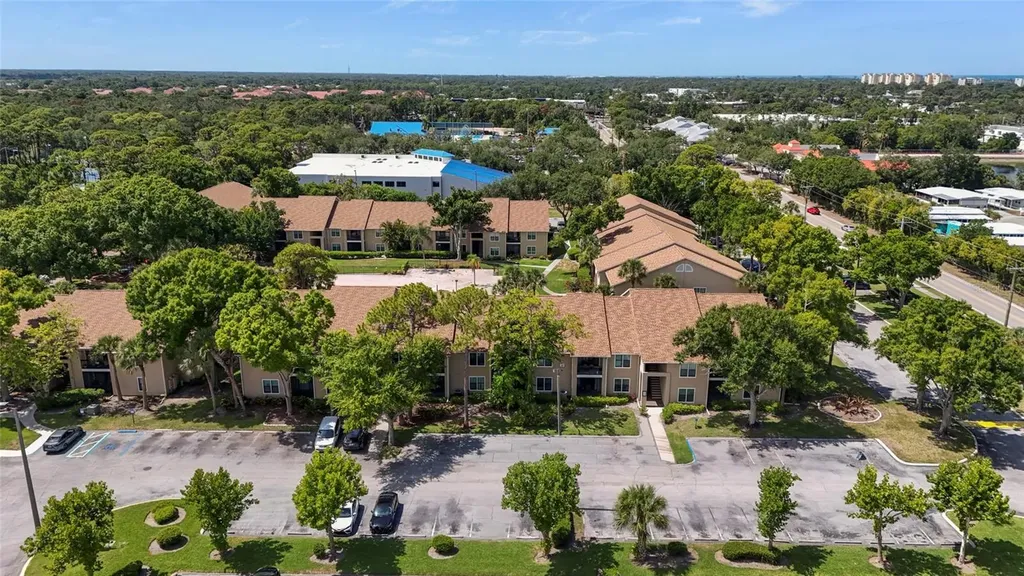 4057 Crockers Lake Boulevard Sarasota FL 34238