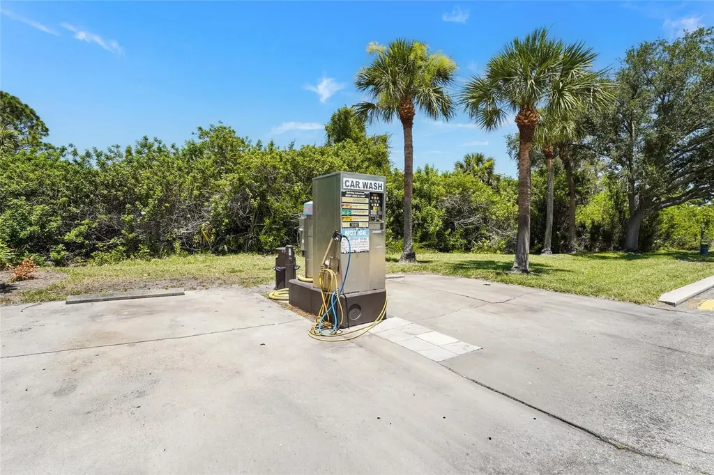 4057 Crockers Lake Boulevard Sarasota FL 34238