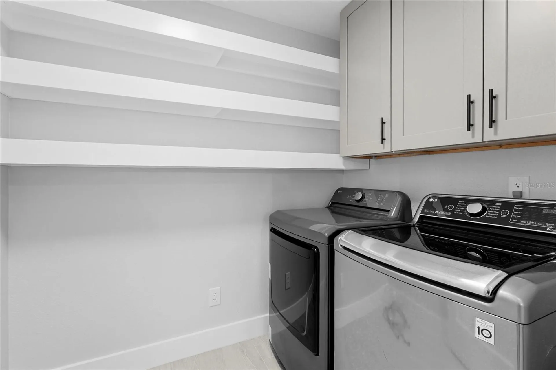 4057 Crockers Lake Boulevard Sarasota FL 34238