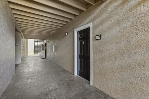 4057 Crockers Lake Boulevard Sarasota FL 34238