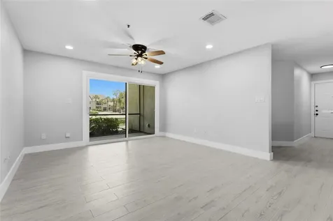 4057 Crockers Lake Boulevard Sarasota FL 34238