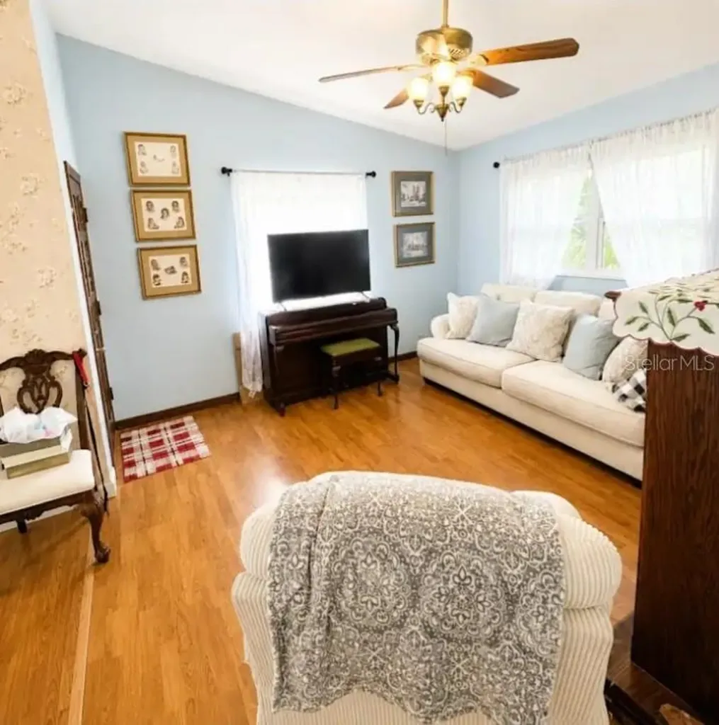 93 Glass Court Port Orange FL 32129