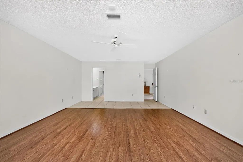 11215 SW Courtney Drive Lake Suzy FL 34269