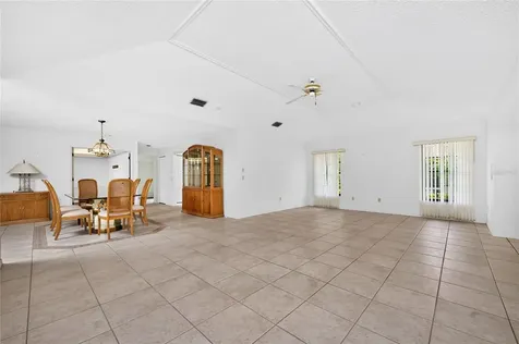 11215 SW Courtney Drive Lake Suzy FL 34269